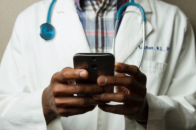 How Cloud Communications Benefits Remote Work for Healthcare Organizations